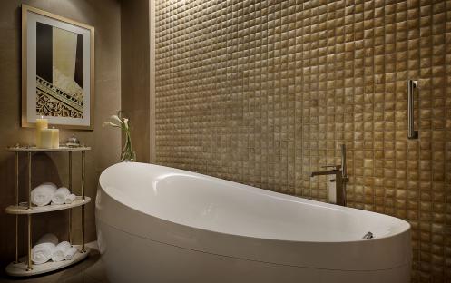 The Ritz-Carlton, Dubai, JBR - One Bedroom Club Suite - Bathroom Detail